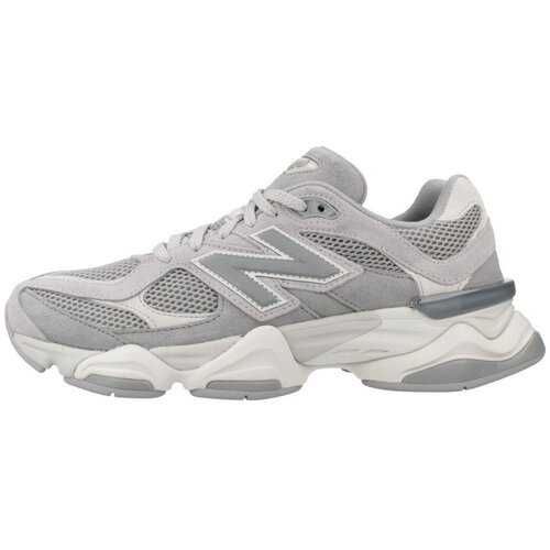 New Balance Sneakers 9060 Grey EUR 36 Slike