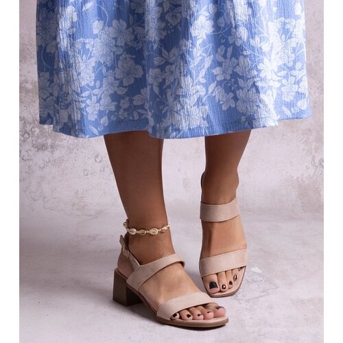 D/CEO Yellow sandals Dolores Cene