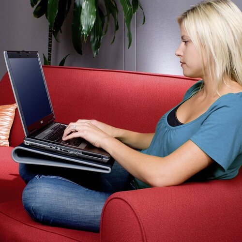 Targus AWE55GL Postolje i hladnjak za laptop 15-17 inča , crno-sivo Slike