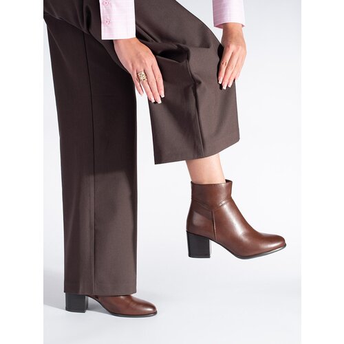 Sergio Leone Brown ankle boots on a block by Slike