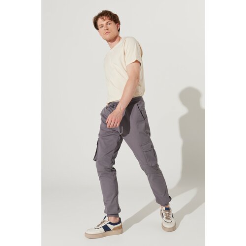 AC&Co / Altınyıldız Classics Men's Gray Elastic Waist And Legs, Slim Fit Slim Fit Slim Fit Cargo Pocket Cotton Flexible Trousers. Slike