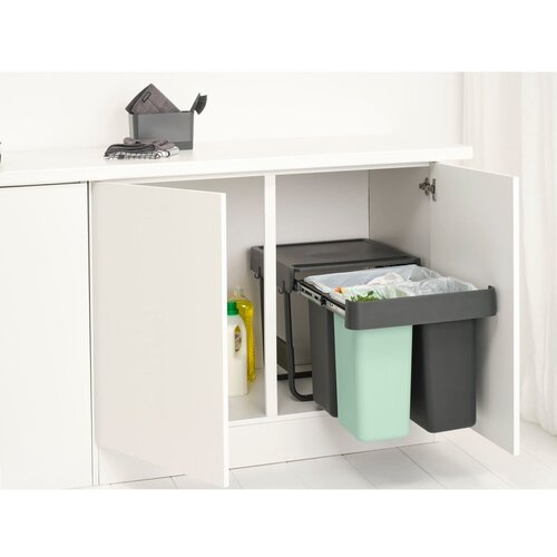 Brabantia Mentolno zelen/temno siv plastičen izvlečni ko&amp;scaron; za smeti za ločevanje odpadkov 40 l Sort&amp;amp;Go &amp;ndash; Slike