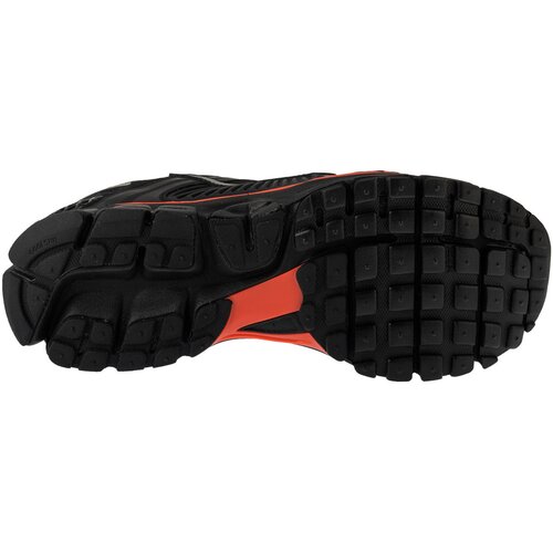Nike Tek &amp;amp; Trail Zoom Vomero 5 Črna Slike