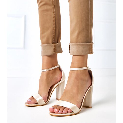 Gemre Beige high block heel sandals Rive Slike