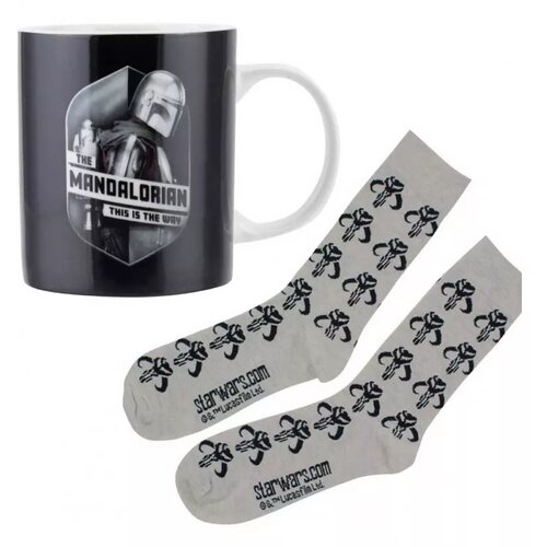 Paladone the mandalorian mug and socks Cene
