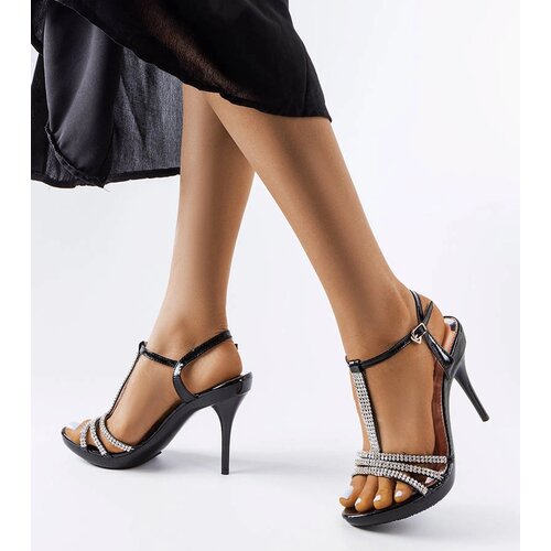 Gemre Black sandals decorated with rhinestones Brigida Cene