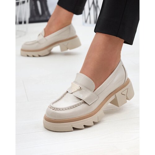 Resti Lacquered women's beige moccasins with decoration Sarix - Footwear Cene