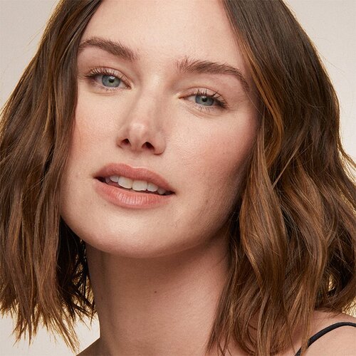 Estée Lauder Double Wear Sheer Long-Wear Makeup SPF20 puder za rahlo prekrivanje 30 ml odtenek 1C1 Cool Bone Cene