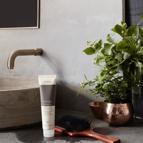 Aveda Damage Remedy&amp;trade; Daily Hair Repair Slike