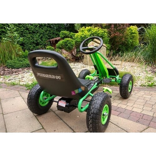  Zeleni gokart A-15 z napihljivimi kolesi Slike