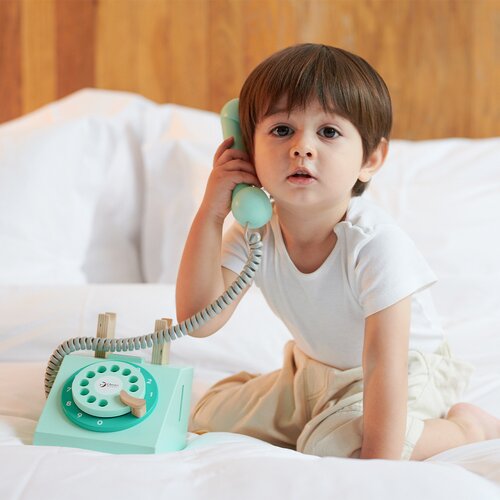 Classic World Drvena igračka Plavi retro telefon Slike