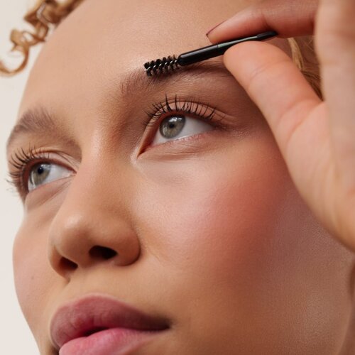 Gabriella Salvete Eyebrow Palette set za popolne obrvi odtenek 02 In My Brunette Era 5.2 g Slike