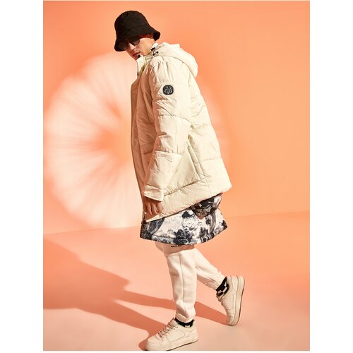 Koton Oversized Puffy Coat, Hooded, Pocket Detailed. Slike
