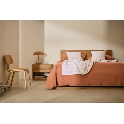 Kave Home Crveni/bijeli pamučan pro&amp;scaron;iven prekrivač 240x260 cm Macie &amp;ndash; Slike