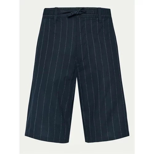 s.Oliver Kratke hlače iz tkanine 2143831 Mornarsko modra Relaxed Fit