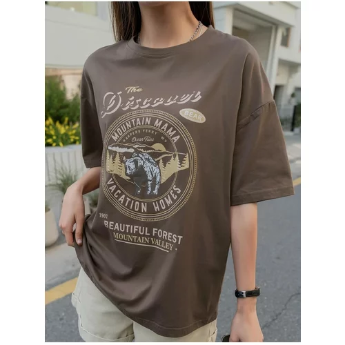 K&H TWENTY-ONE Women's Brown The Discover Oversized Printed T-Shirt.
