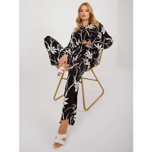 Fashion Hunters Black and white two-piece summer set with print