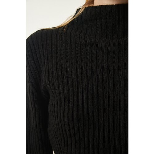  Black Ribbed A-Line Knitwear Dress Cene