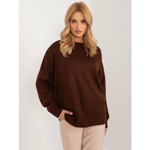 Fashion Hunters Dark brown classic sweater with a round neckline Slike