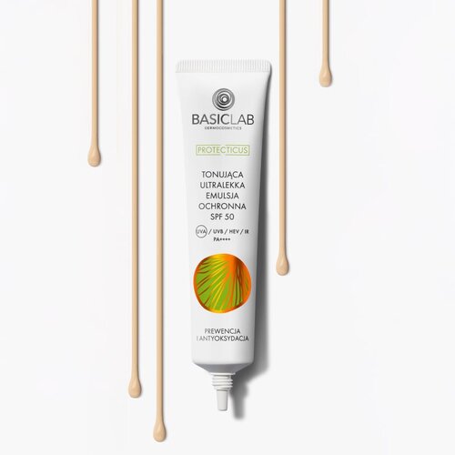 BasicLab Dermocosmetics Protecticus obarvani ultra-lahek fluid za mastno in me&amp;scaron;ano kožo SPF 50+ 40 ml Slike