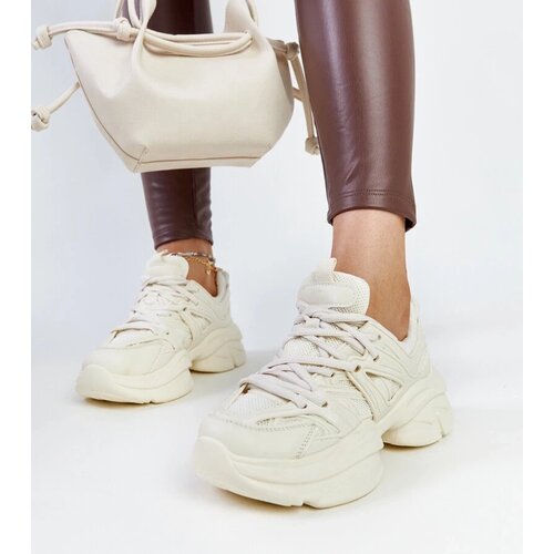D/CEO White trainers Justar Cene