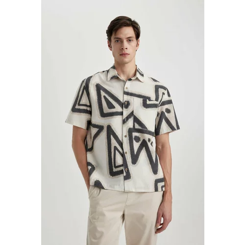 Defacto Relax Fit Polo Collar Short Sleeve Shirt