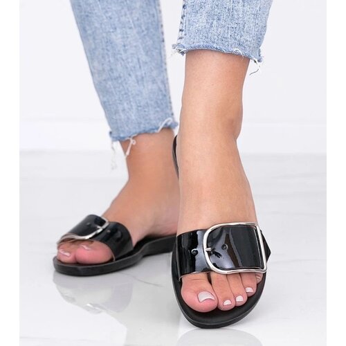D/CEO Black slides Laura Cene