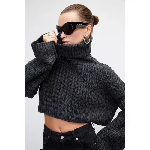 VATKALI Turtleneck Crop Sweater