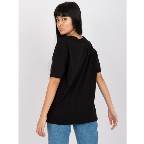 Fashion Hunters Black, loose-fitting cotton t-shirt with an applique Slike