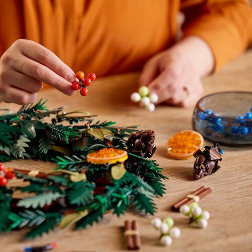 Lego Botanical Collection - Venac (10340) Slike