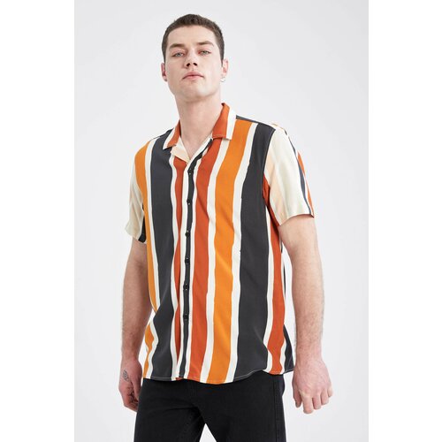 Defacto Regular Fit Short Sleeve Colour Block Striped Shirt Slike