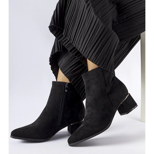 Gemre Black ankle boots with low block heel Tayyib Cene