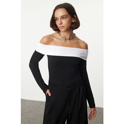 Trendyol Black Black-White Cotton Color Blocked Carmen Collar Crop/Short Knitted Blouse Cene