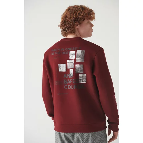 Avva Men's Claret Red Crew Neck 3 Threads Inside Fleece Printed Standard Fit Normal Cut Sweatshirt