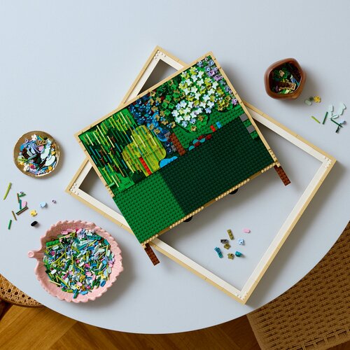 Lego LEGO&amp;reg; Art - Claude Monet &amp;ndash; Vodne lilije in japonski most (31220) Slike