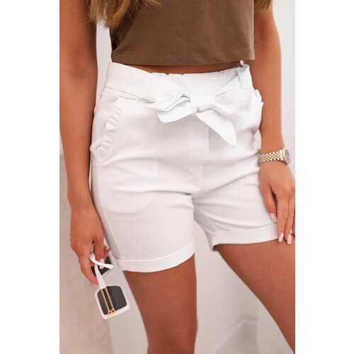 Kesi Włoski Women&amp;#039;s shorts with bow and frills white Slike