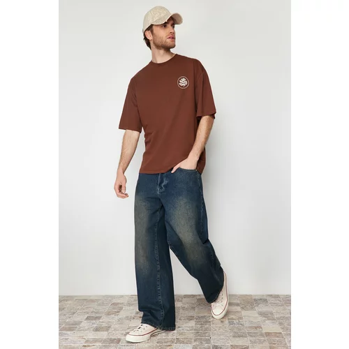 Trendyol Dark Brown Men's Oversize Embroidered 100% Cotton T-Shirt