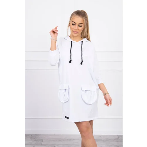 Kesi White dress with a hood