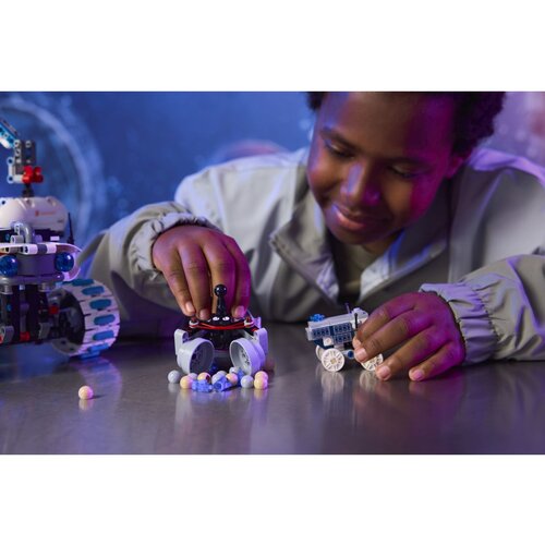 Lego Technic&amp;trade; 42211 Lunarno vesoljsko vozilo rover Lunar Outpost&amp;reg; Slike