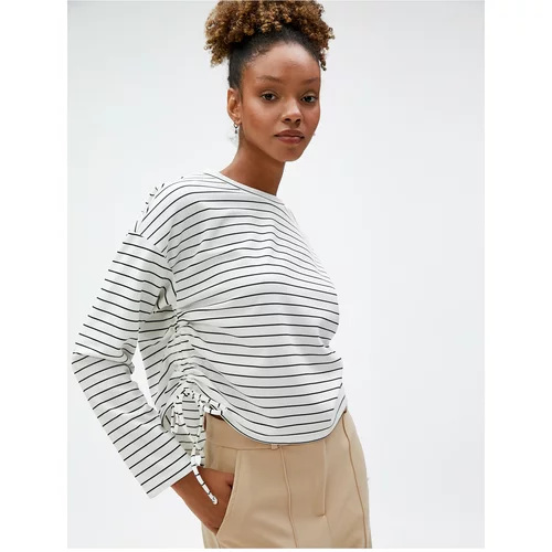 Koton Crop Sweatshirt Crew Neck Long Sleeve with Gatherings at the Sides.