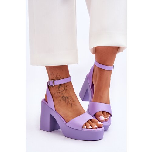 Kesi Fashionable sandals on a massive heel purple Karmine Slike