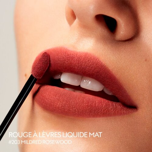 Gucci Beauty Rouge &amp;agrave; L&amp;egrave;vres Matte Lipstick mat tekoča &amp;scaron;minka odtenek 203 Mildred Rosewood 6.5 ml Slike