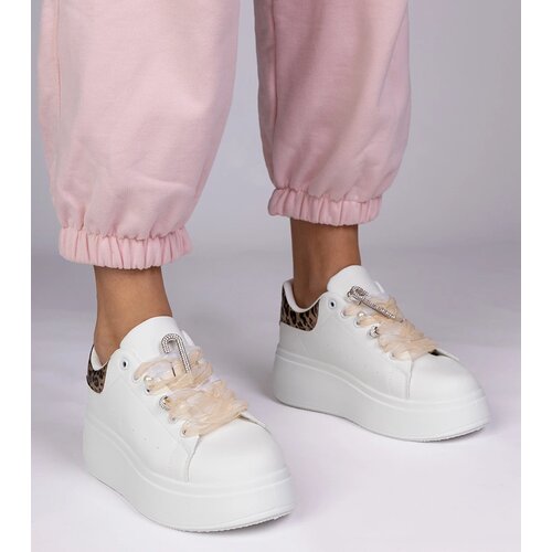 Gemre White sneakers with leopard print insert and rhinestones Floura Slike