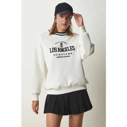  Women's White Embroidery Raised Knitted Sweatshirt