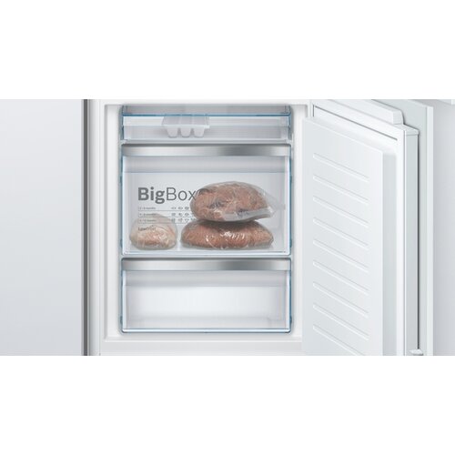 Bosch kombinovani frižider KIS86AFE0 Slike