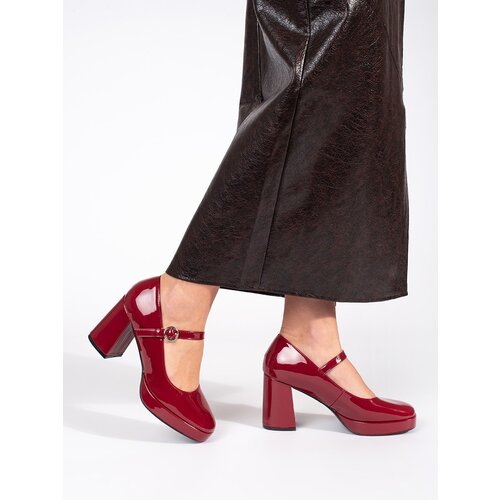 SEASTAR Red patent women's shoes on a heel with a buckle Cene