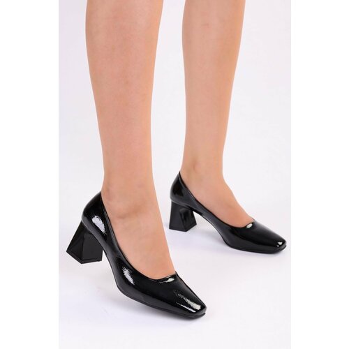 Shoeberry Women's Brazen Black Patent Leather Daily Heeled Shoes Cene
