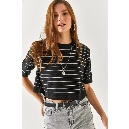 Olalook Women's Black Crew Neck Striped Crop Knitwear Blouse