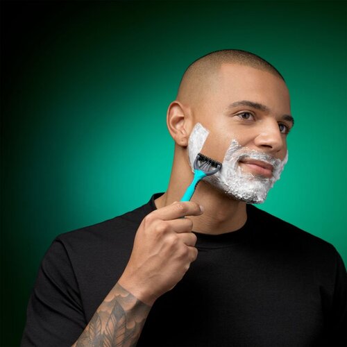 Wilkinson Sword Xtreme 3 Sensitive brivnik + nadomestne glave Slike