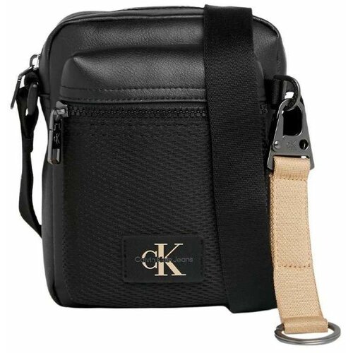 Calvin Klein muška torbica sa priveskom CKK50K511778-BEH Slike